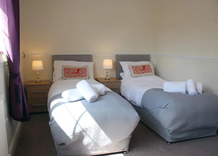 Carvetii - Uriah House - 4-bedroom House Sleeps Up To 10 People