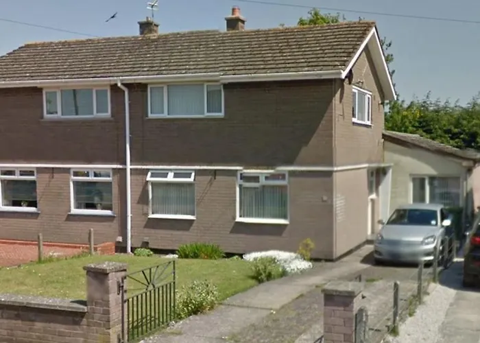 Carvetii - Uriah House - 4-bedroom House Sleeps Up To 10 People *